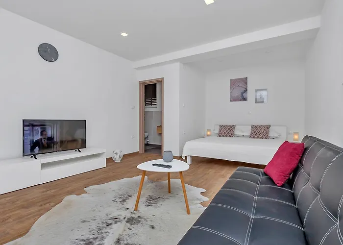 Apartments Stina