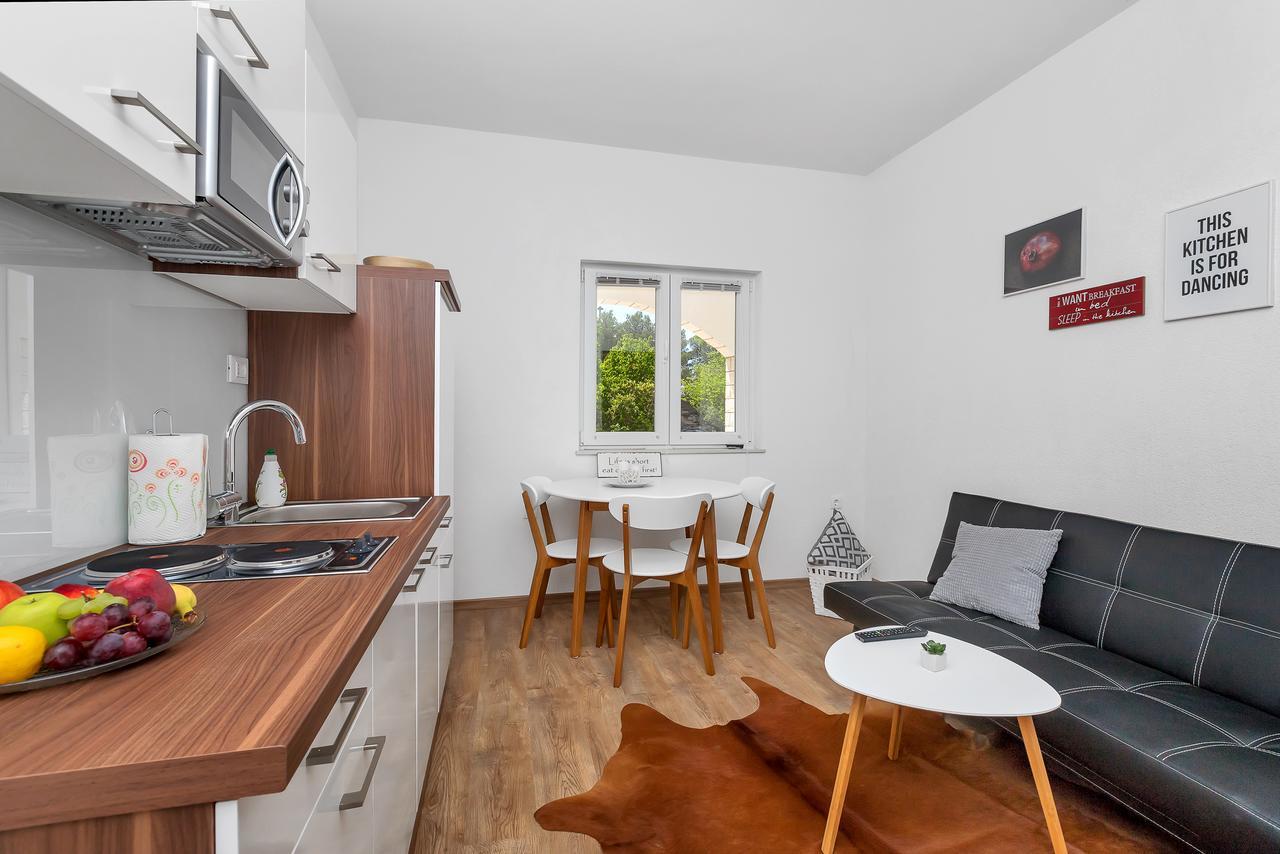 Stina Apartment